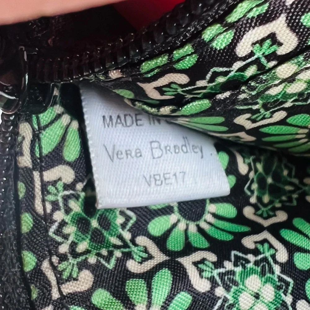Vera Bradley Lanyard I.D. Wallet! VGUC! - Picture 4 of 12